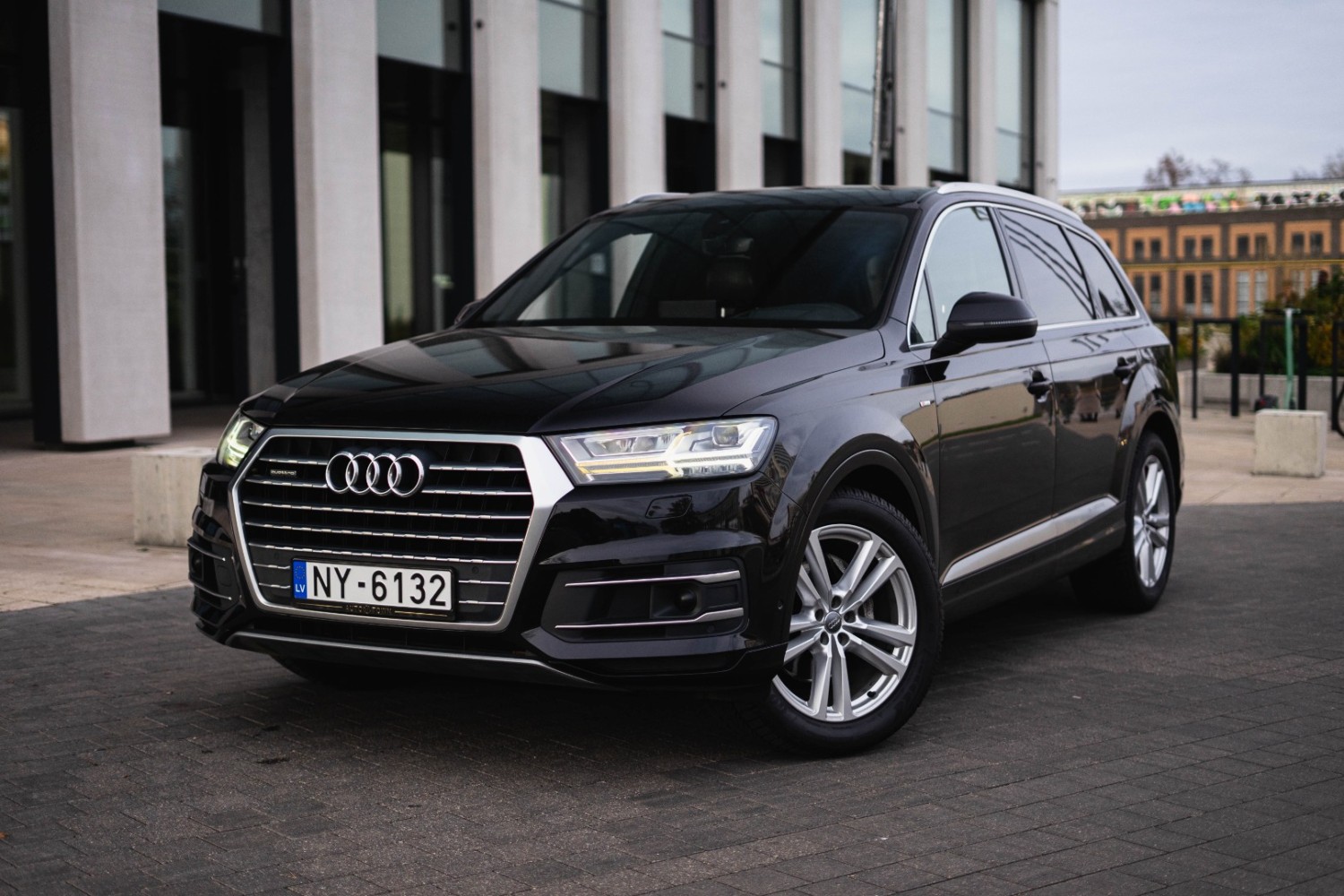 Audi Q7 S-line