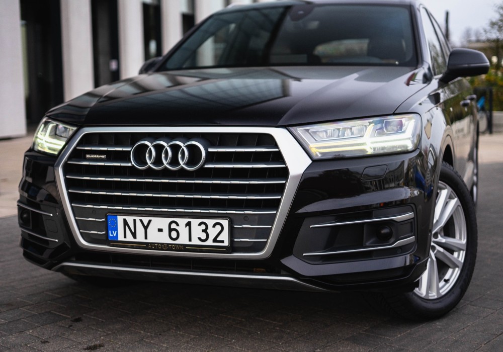 Audi Q7 S-line