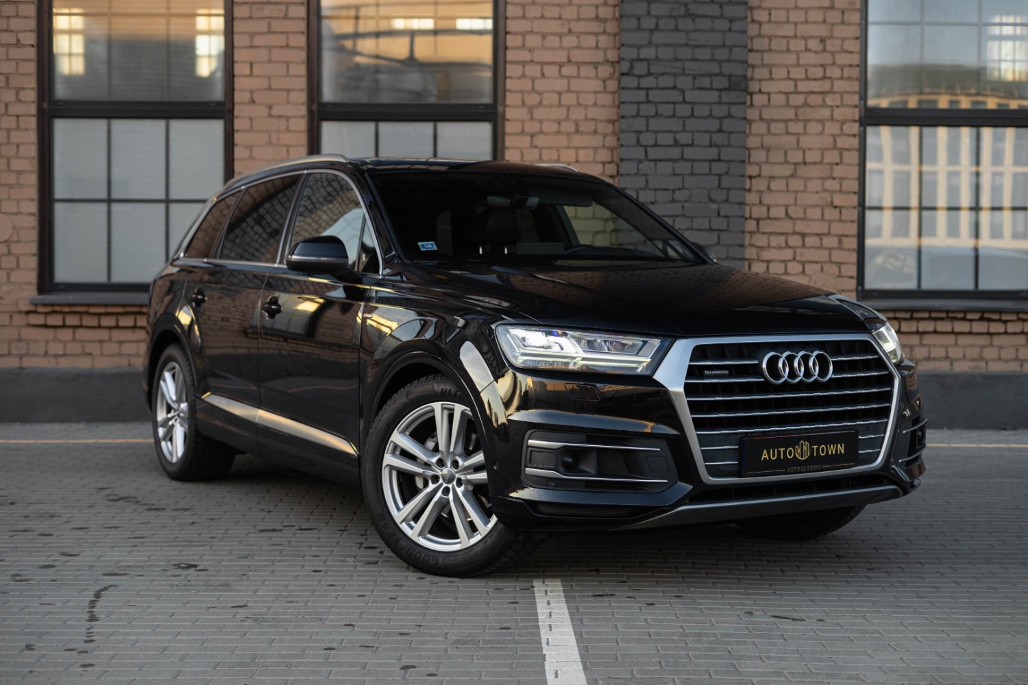 Audi Q7 S-line