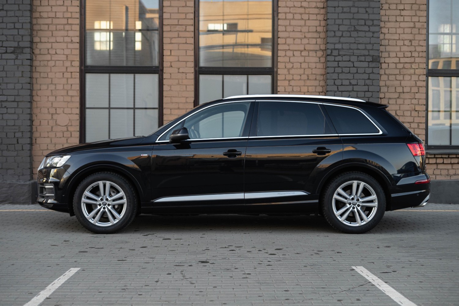 Audi Q7 S-line