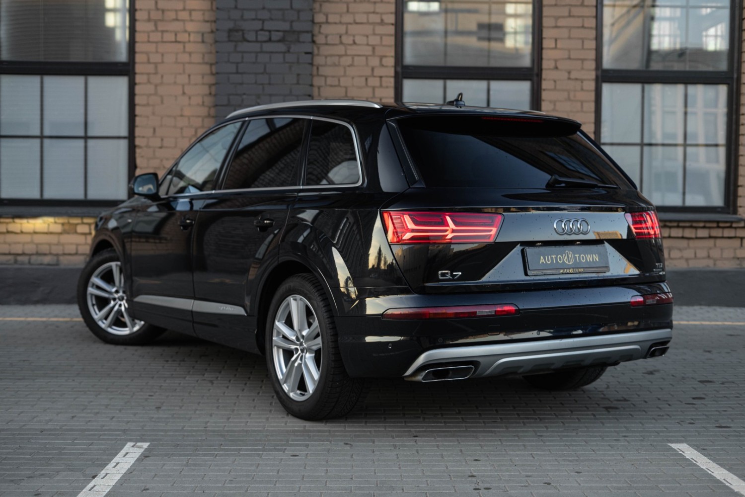 Audi Q7 S-line