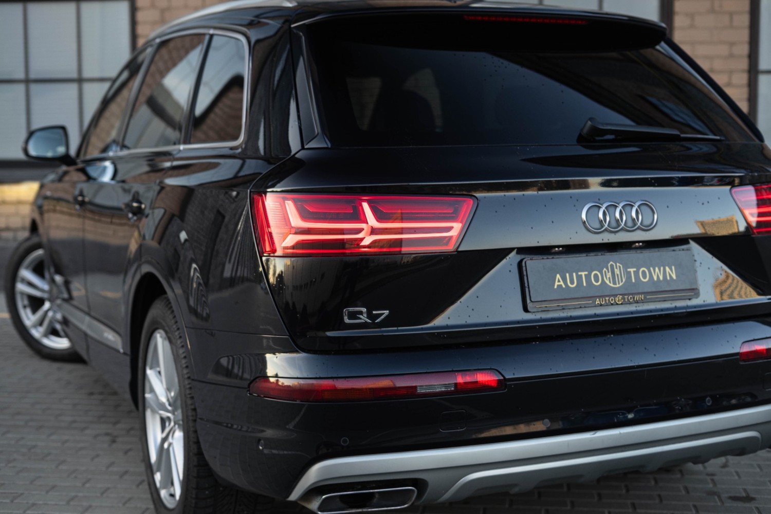Audi Q7 S-line