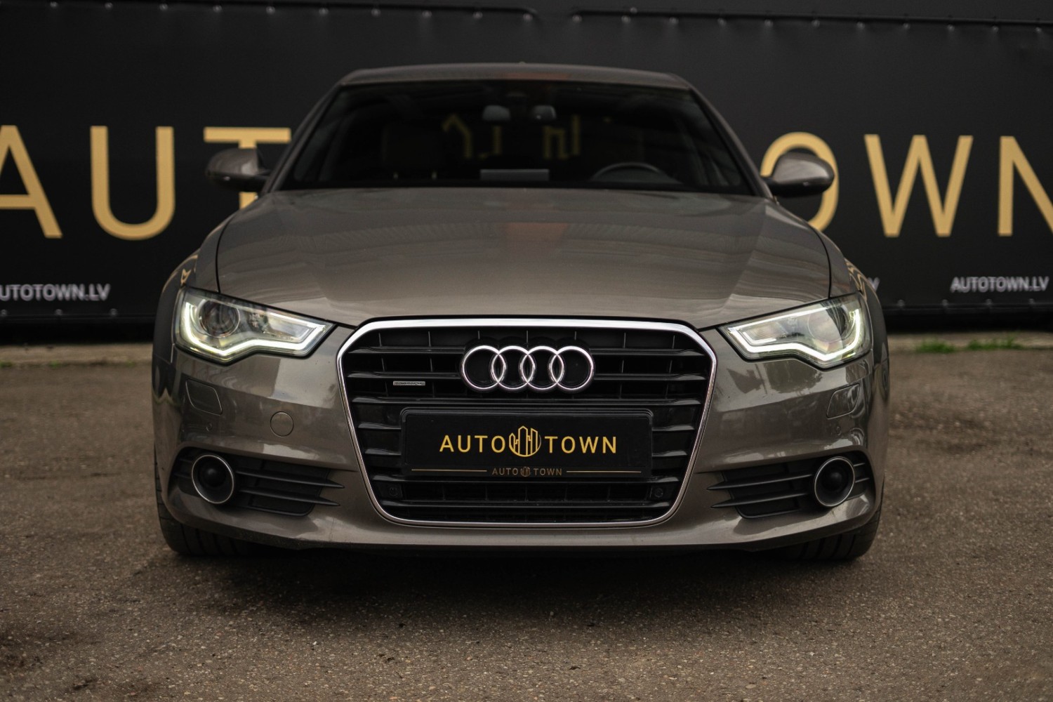 Audi A6 quattro
