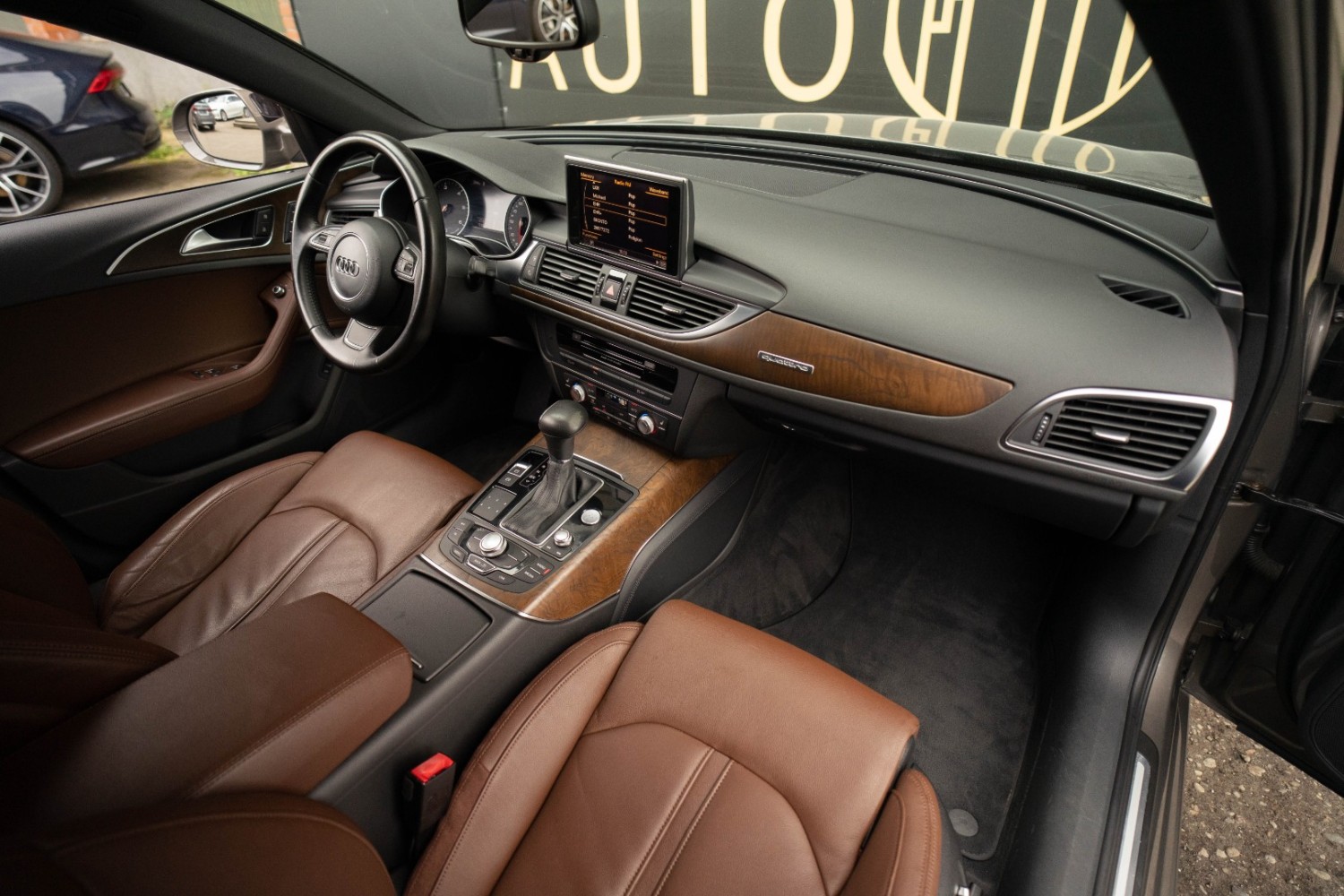 Audi A6 quattro