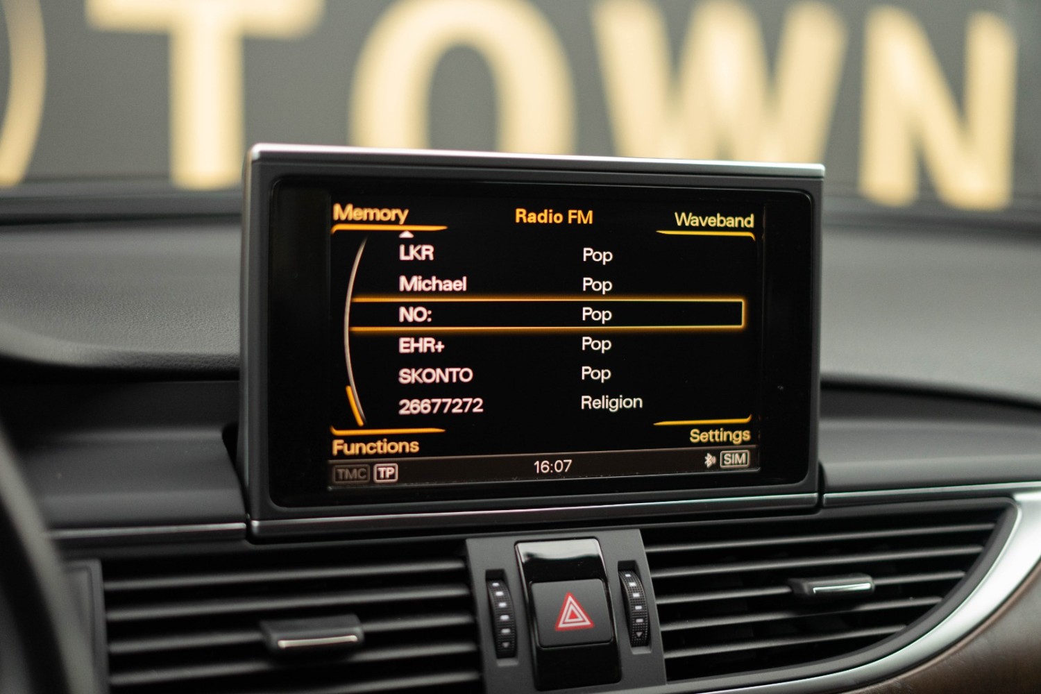 Audi A6 quattro