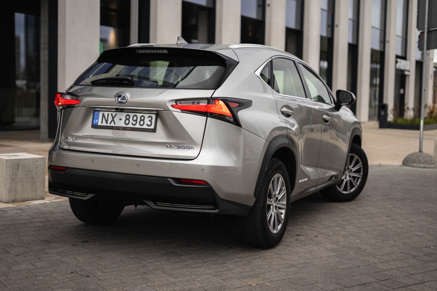 Lexus NX300H