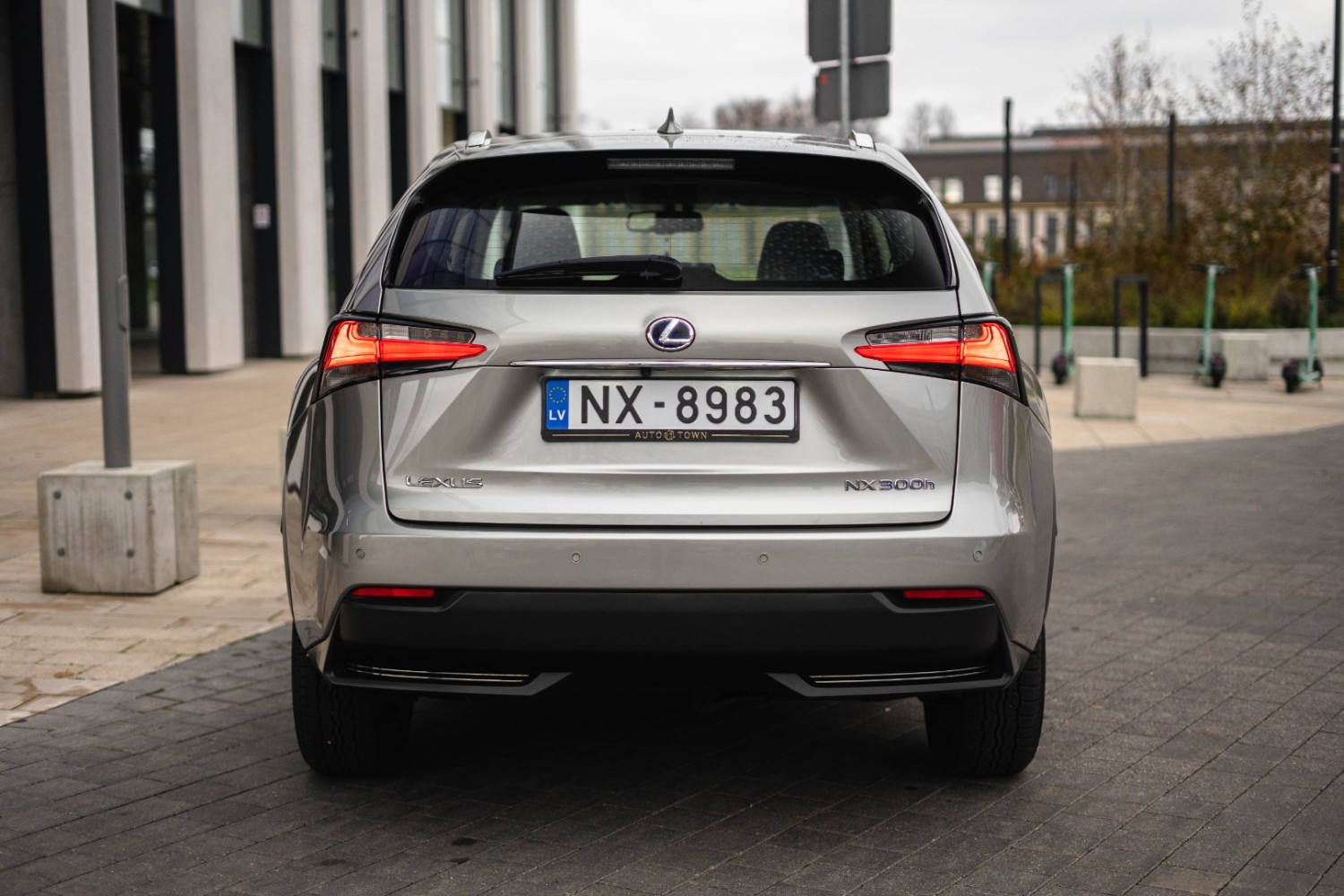 Lexus NX300H