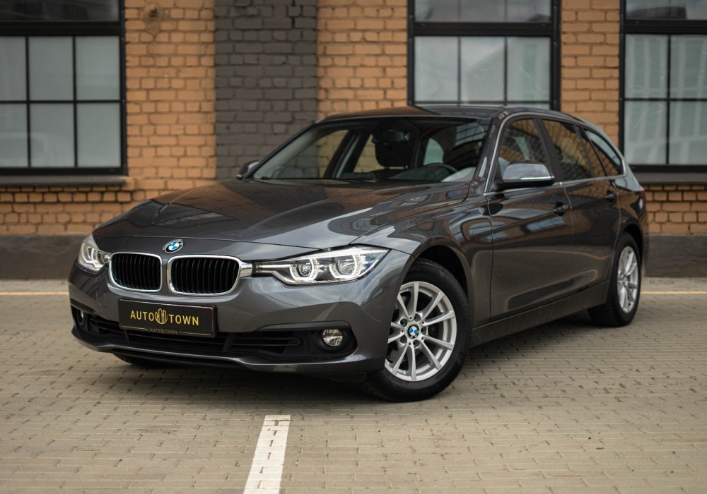 BMW 320i