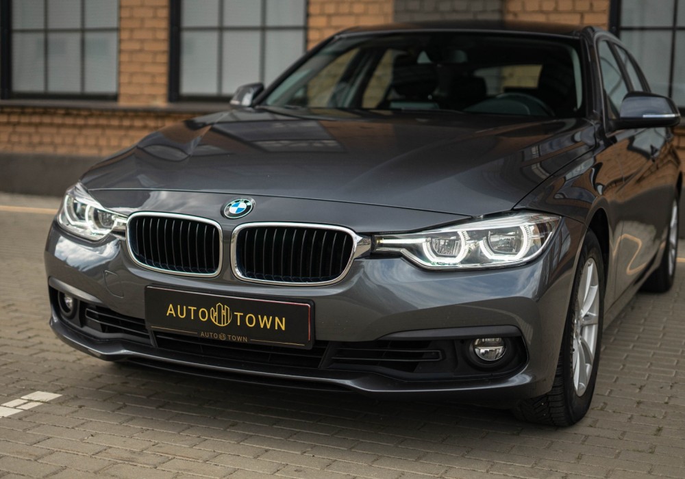 BMW 320i