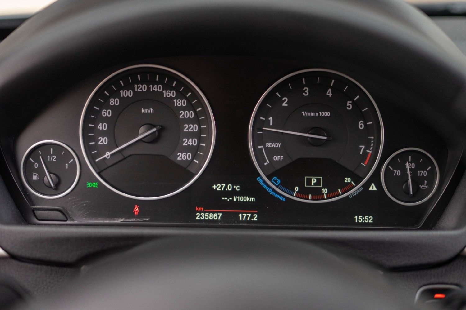 BMW 320i