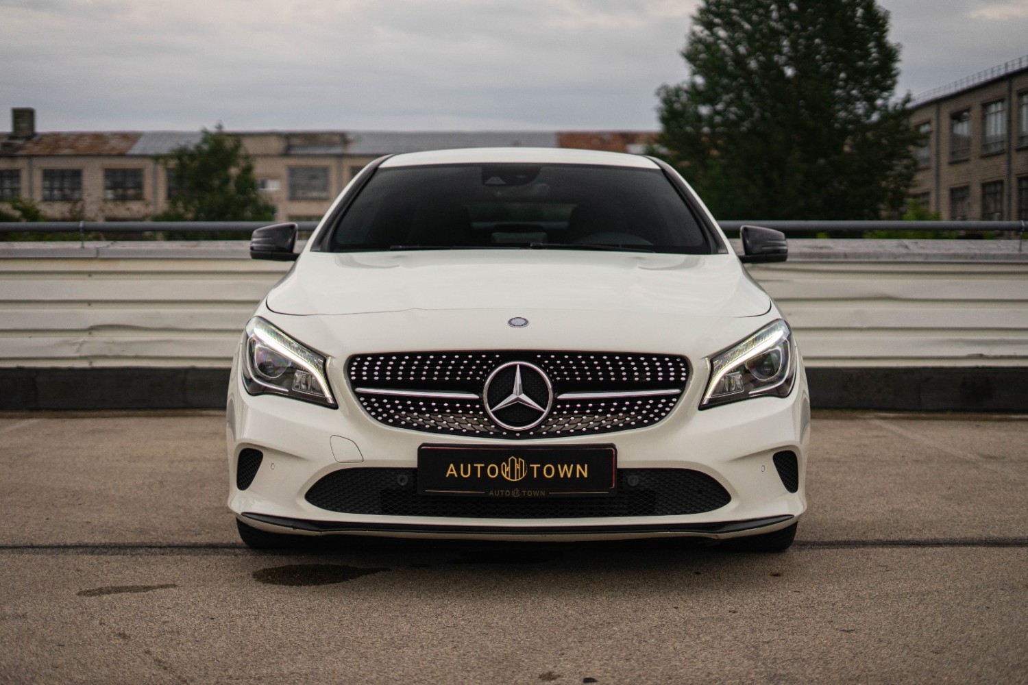 MERCEDES BENZ CLA 220 D