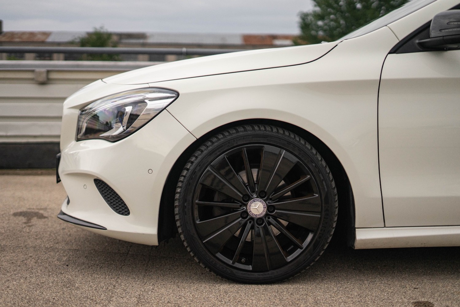 MERCEDES BENZ CLA 220 D