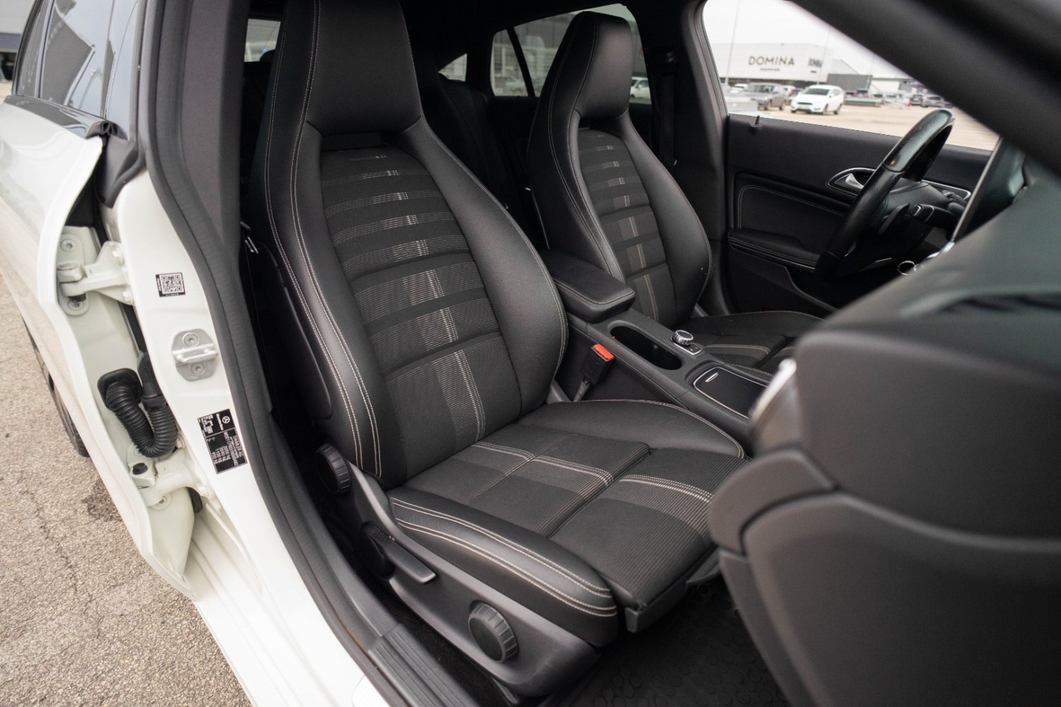 MERCEDES BENZ CLA 220 D