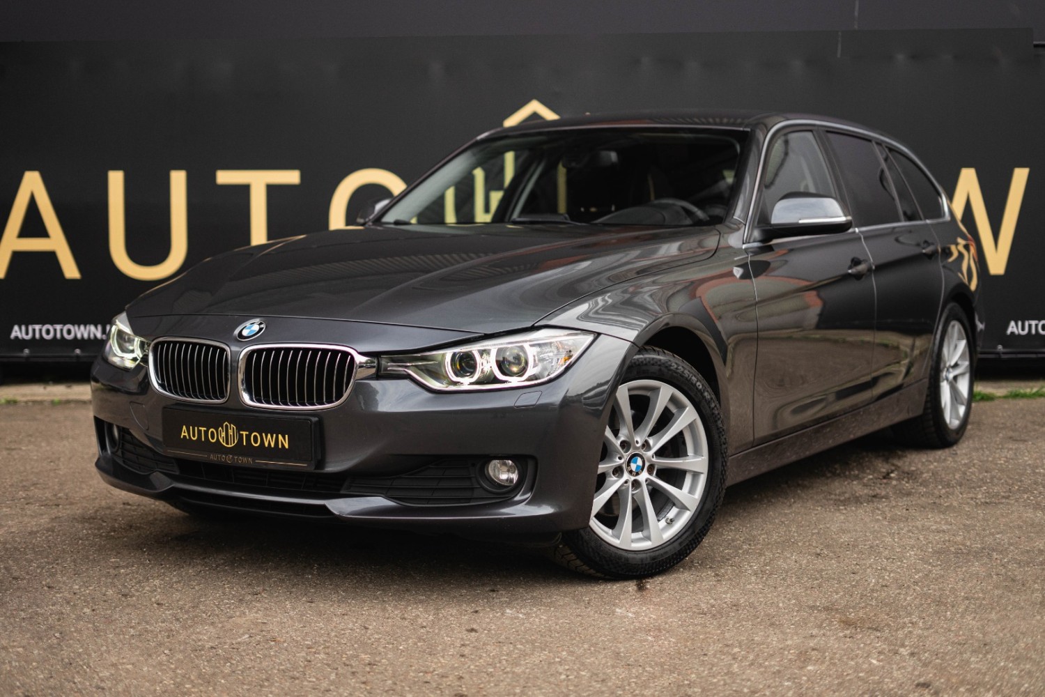 BMW 320