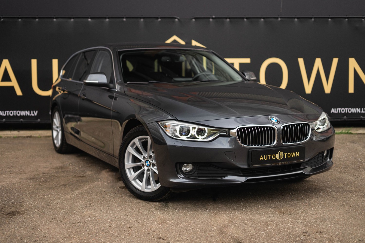 BMW 320