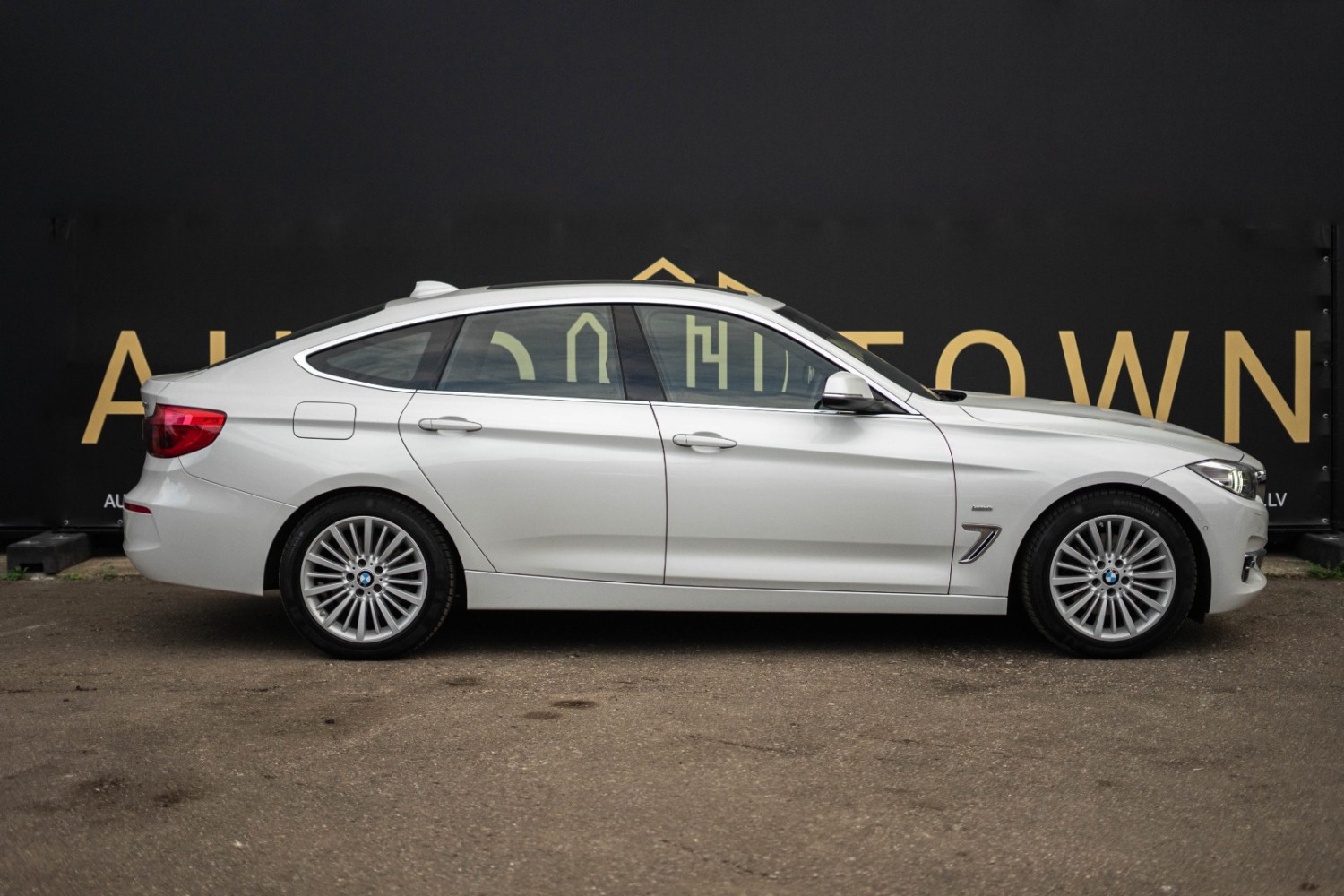 BMW 330d GT xDrive