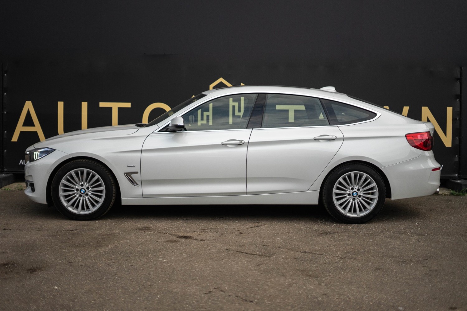 BMW 330d GT xDrive