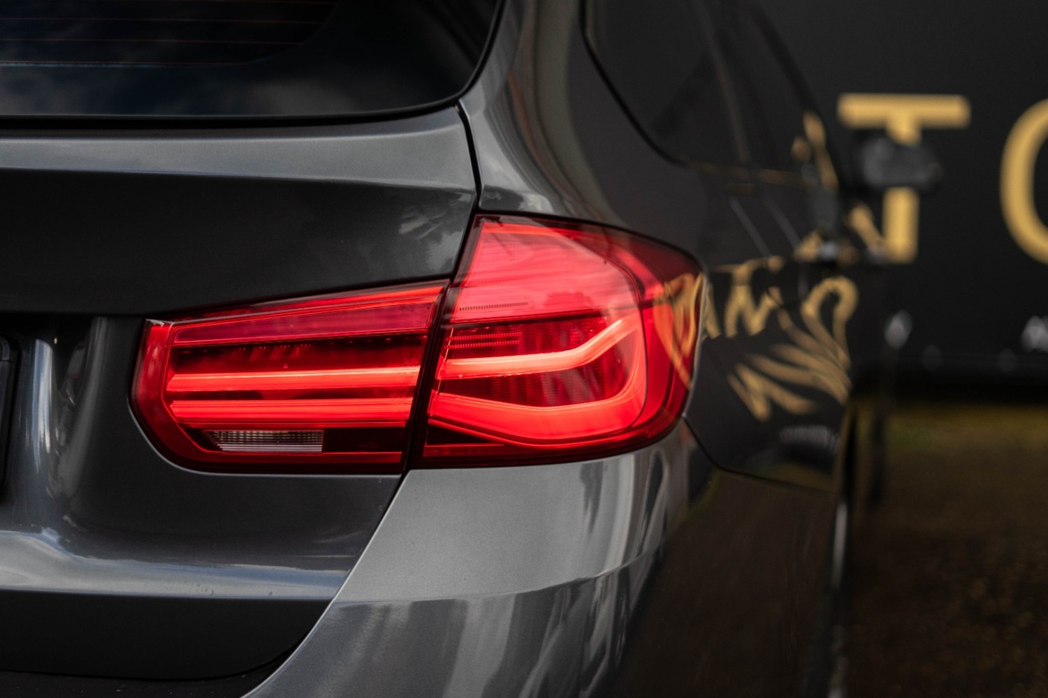 BMW 320i