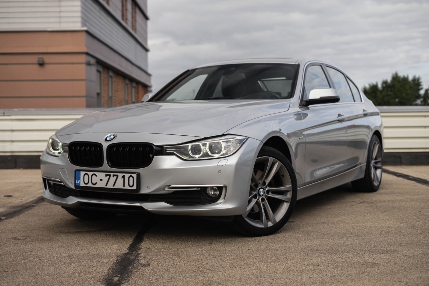 BMW 320D Luxury Line