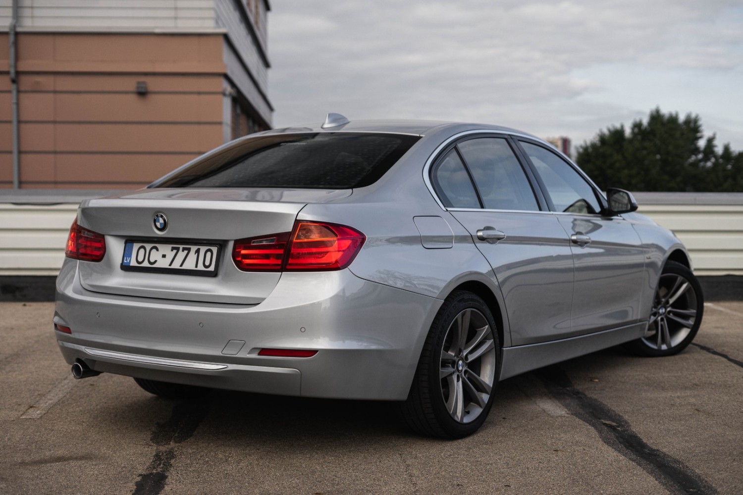 BMW 320D Luxury Line
