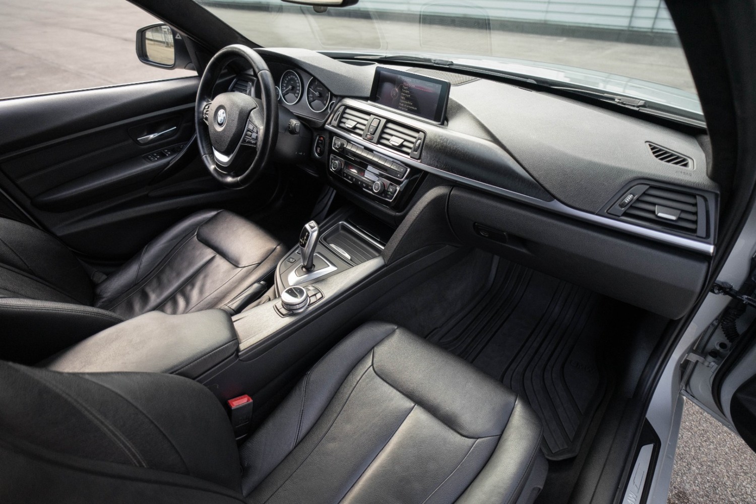 BMW 320D Luxury Line