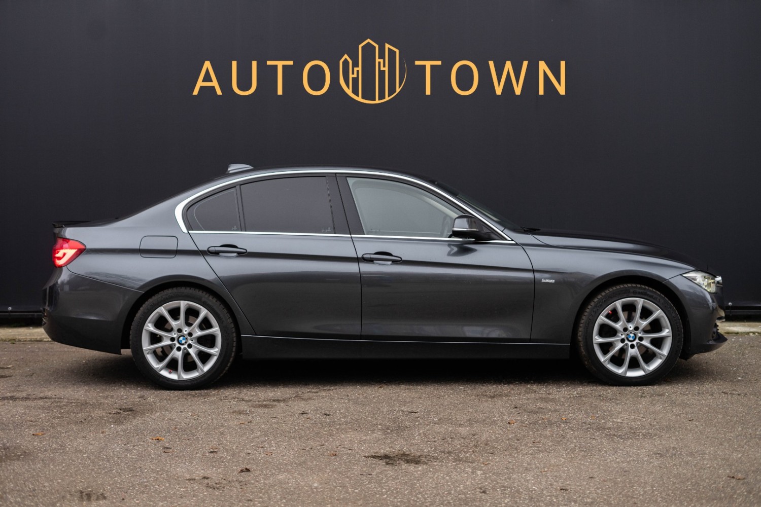 BMW 320D Luxury Line