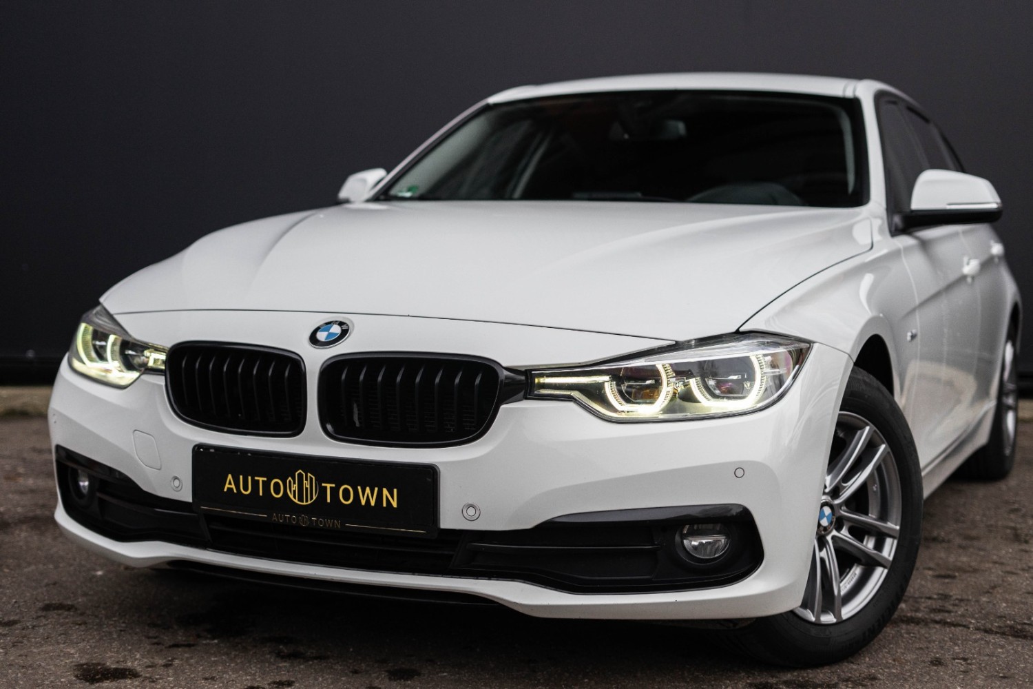 BMW 320d Sport line