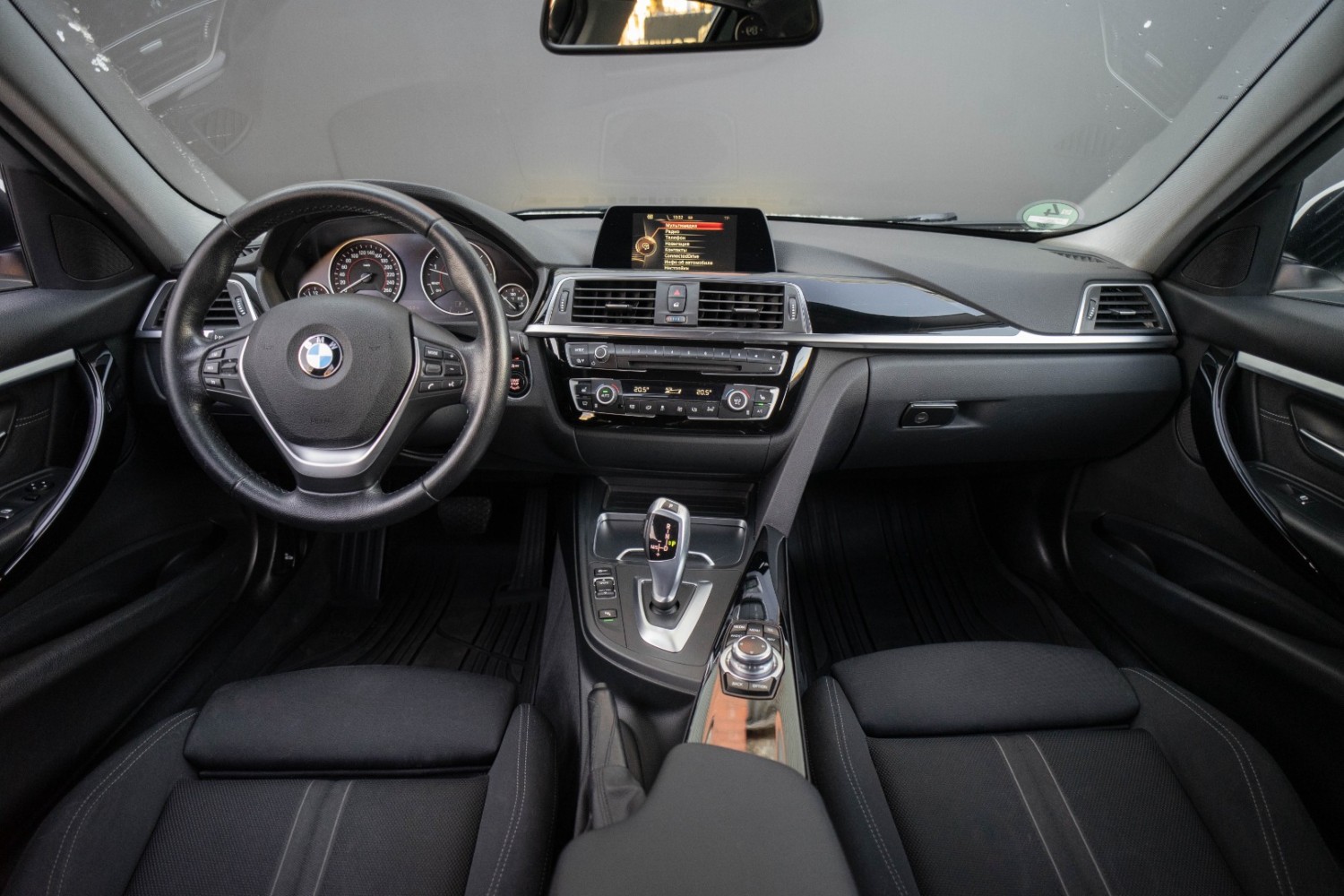 BMW 320d Sport line