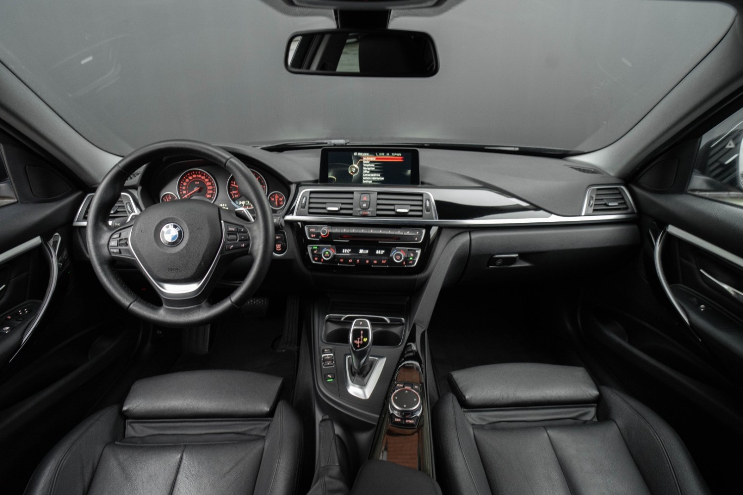 BMW 320d Sport line