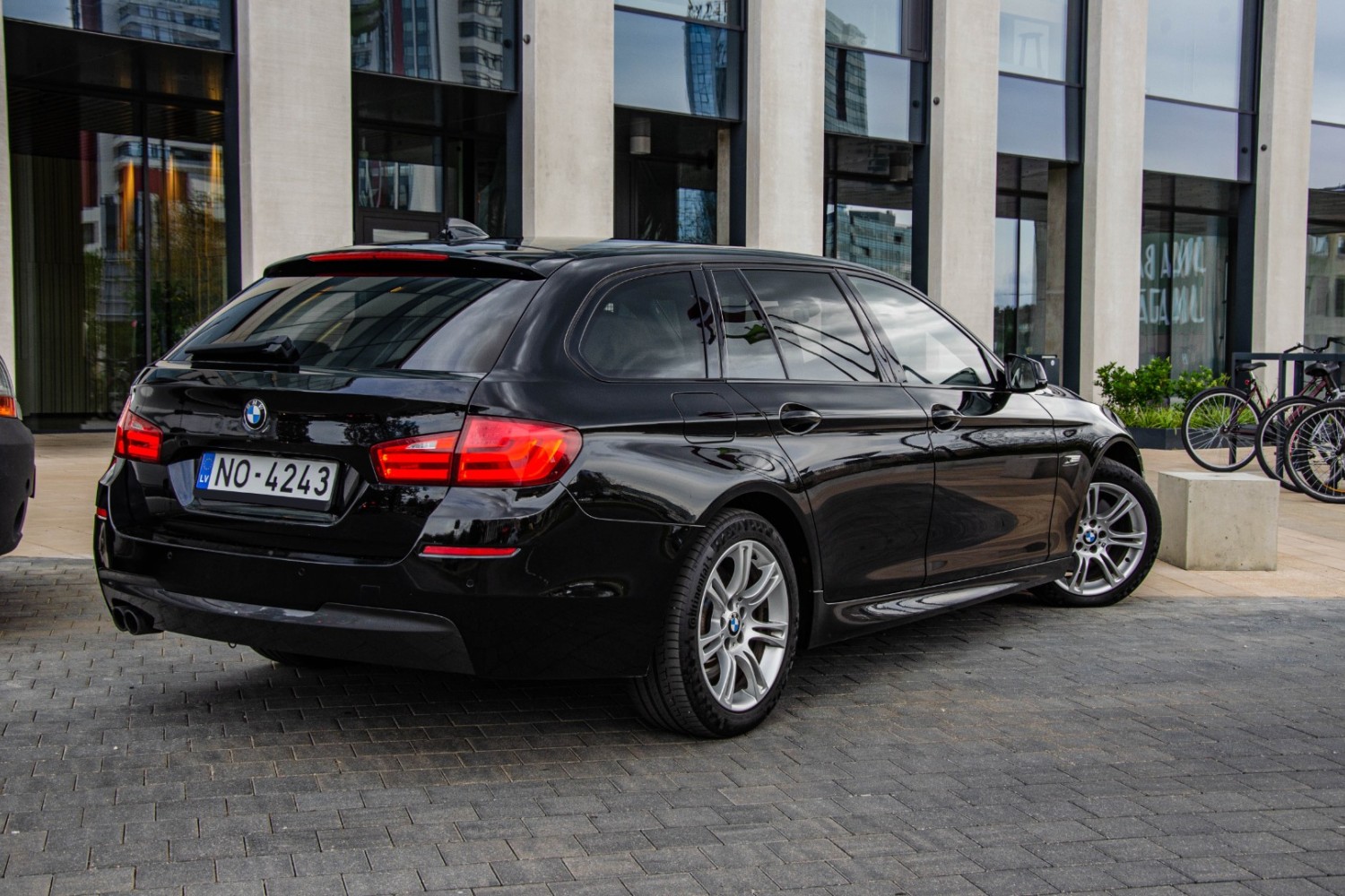 BMW 530D M-pack