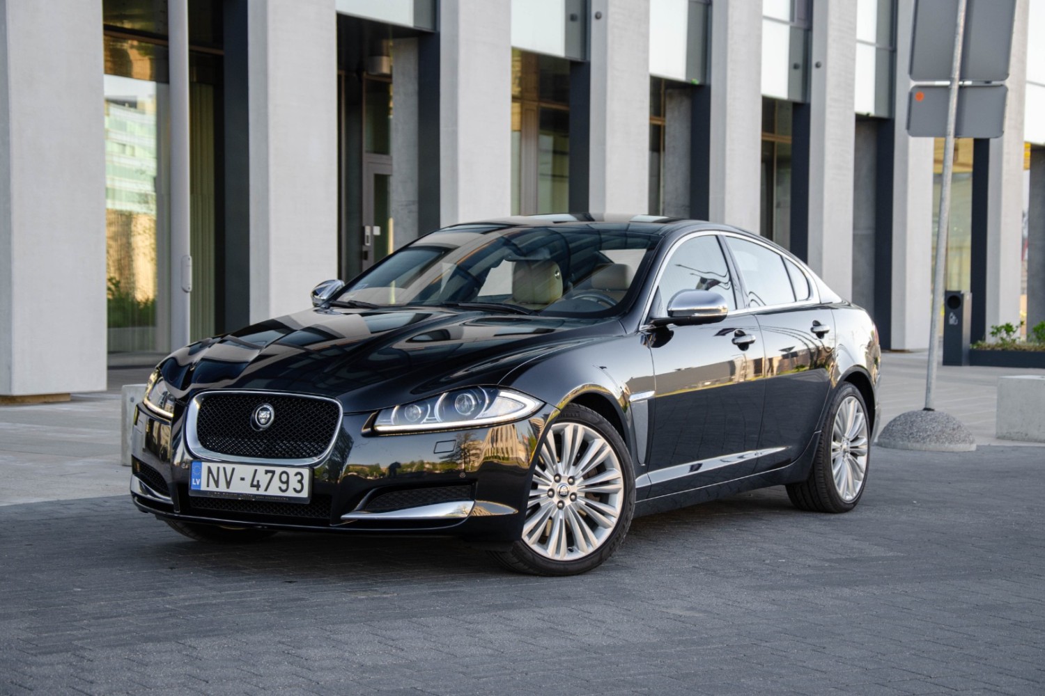 Jaguar XF S