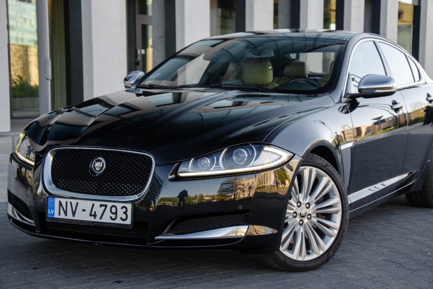 Jaguar XF S