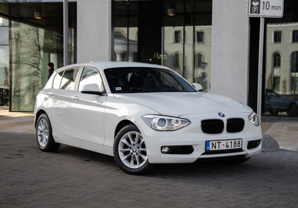 BMW 120