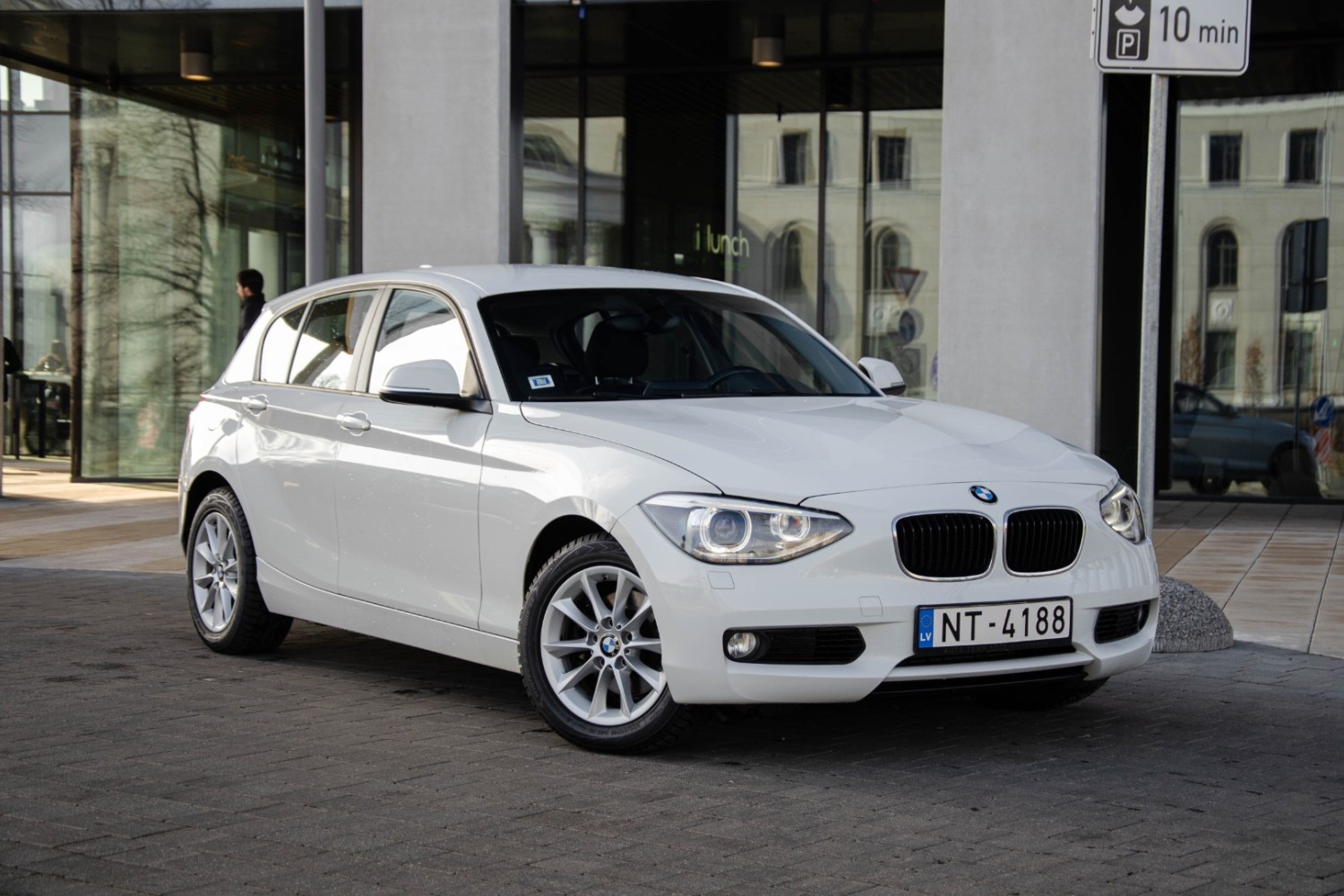 BMW 120