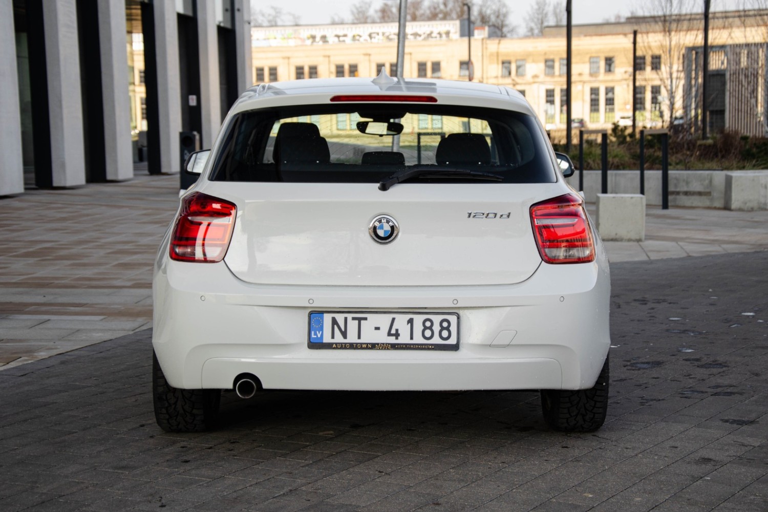 BMW 120