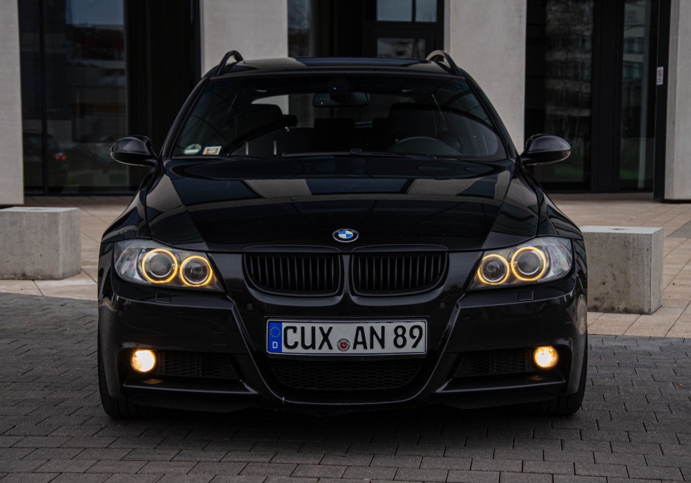 BMW 320