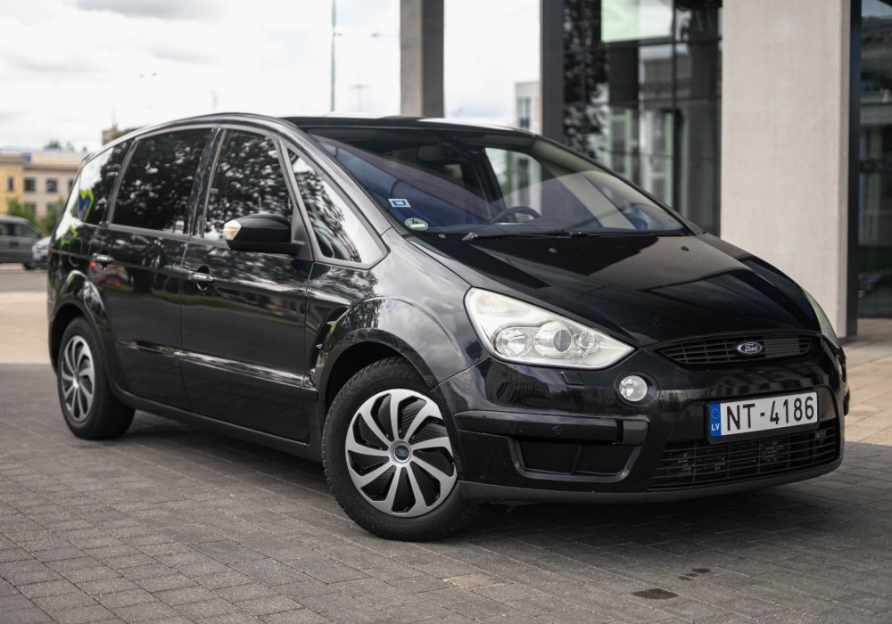 Ford S-Max