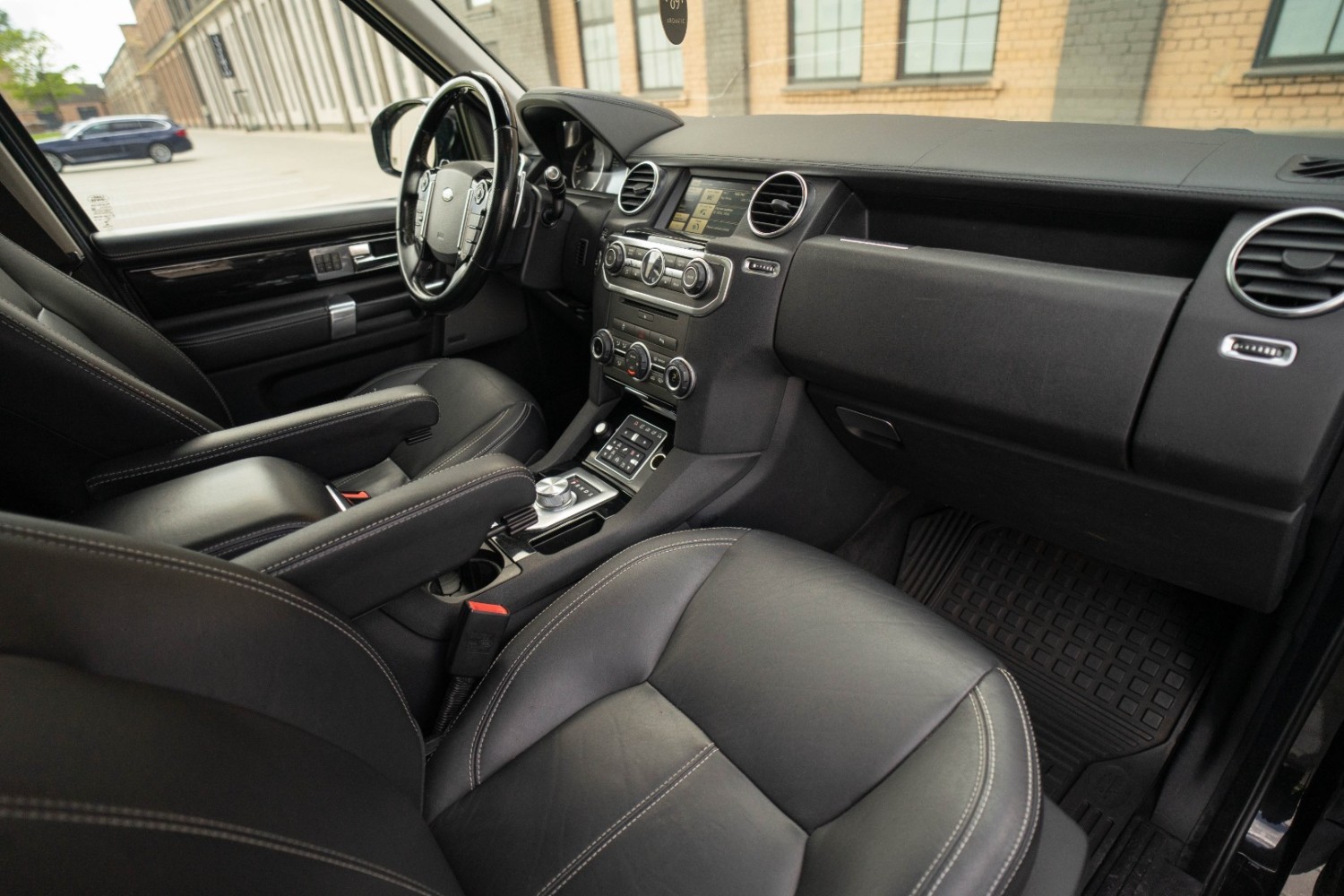 Land Rover Discovery 4 XXV Limited Edition