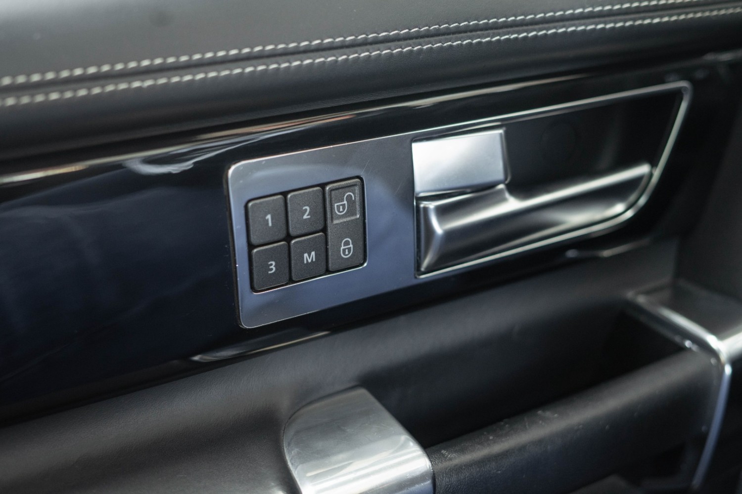 Land Rover Discovery 4 XXV Limited Edition