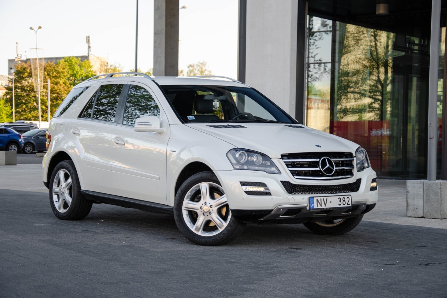 Mercedes-Benz ML350