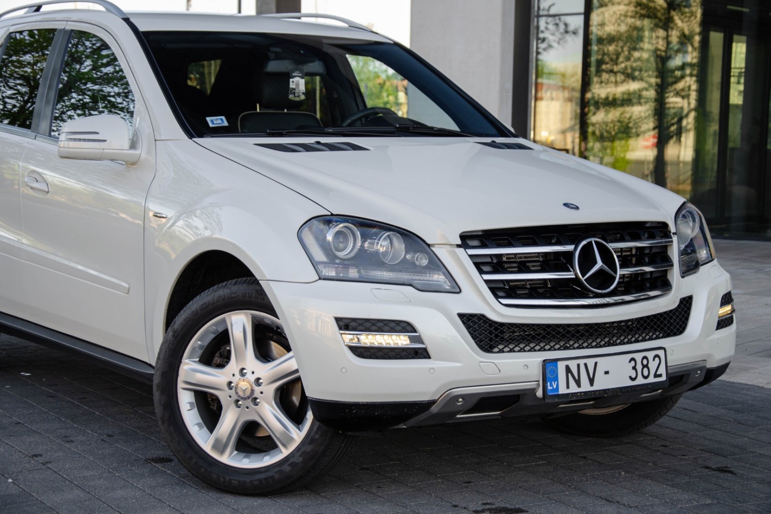 Mercedes-Benz ML350