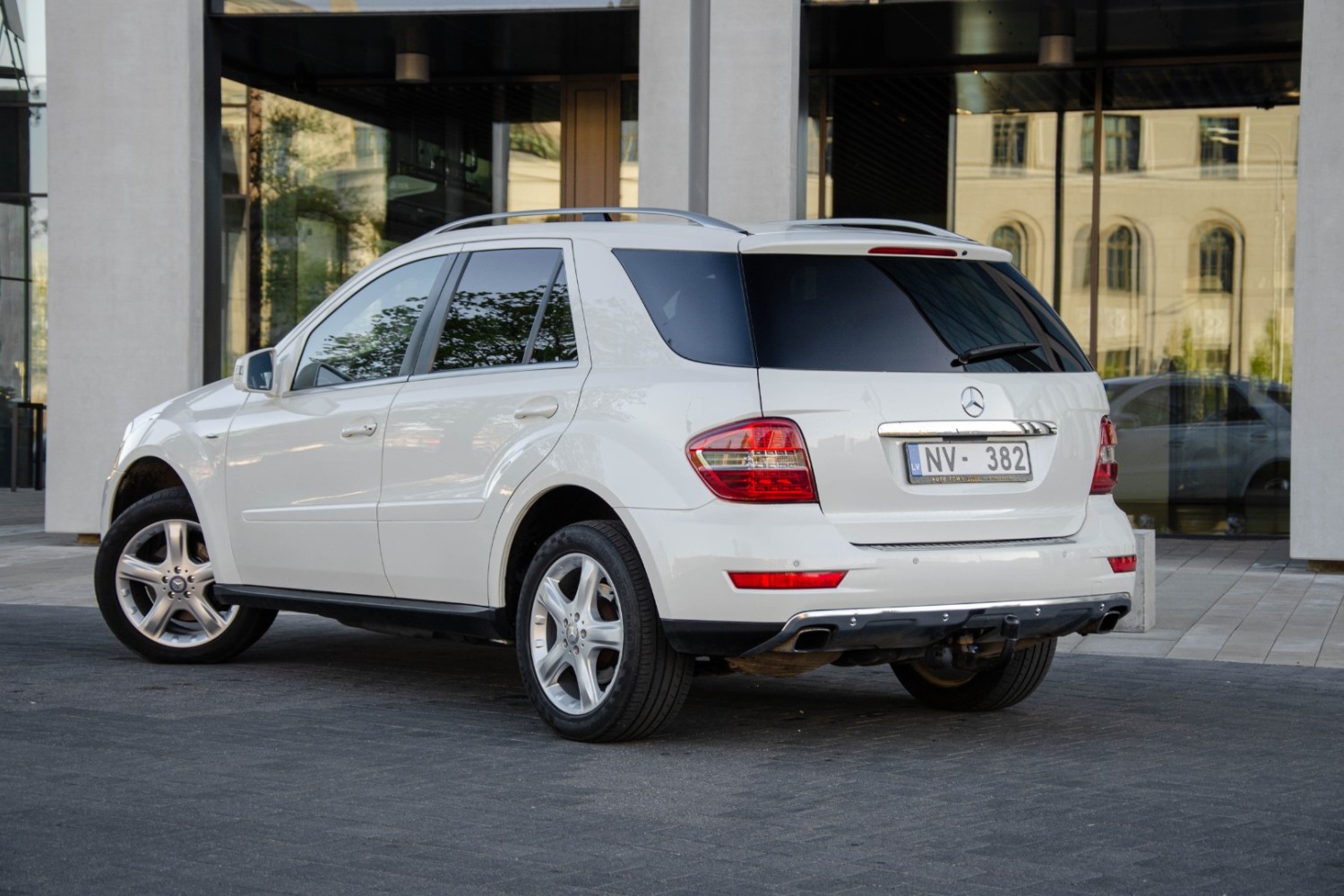 Mercedes-Benz ML350