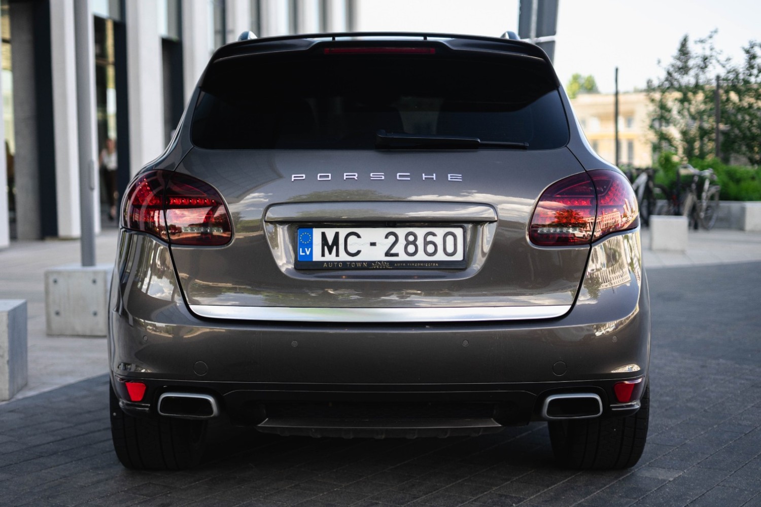 Porsche Cayenne S GTS Package