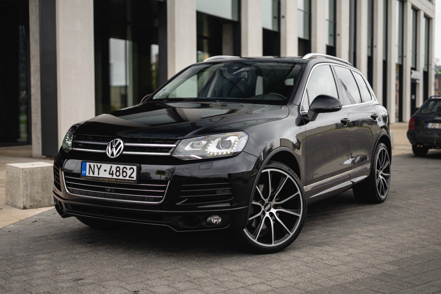 VW Touareg R-line 