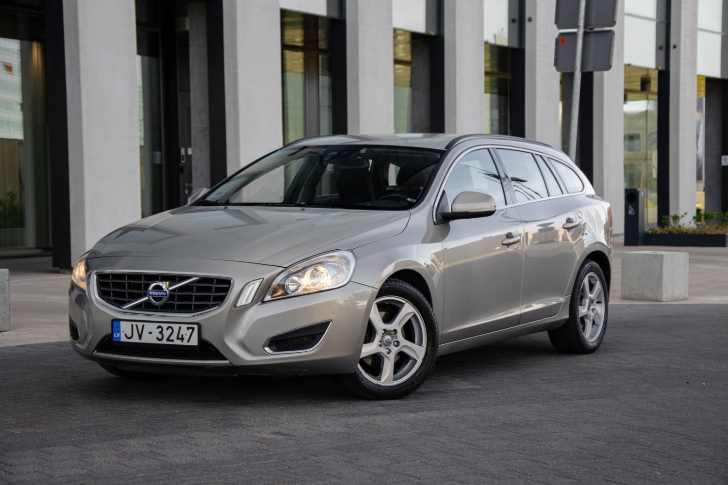 Volvo V60